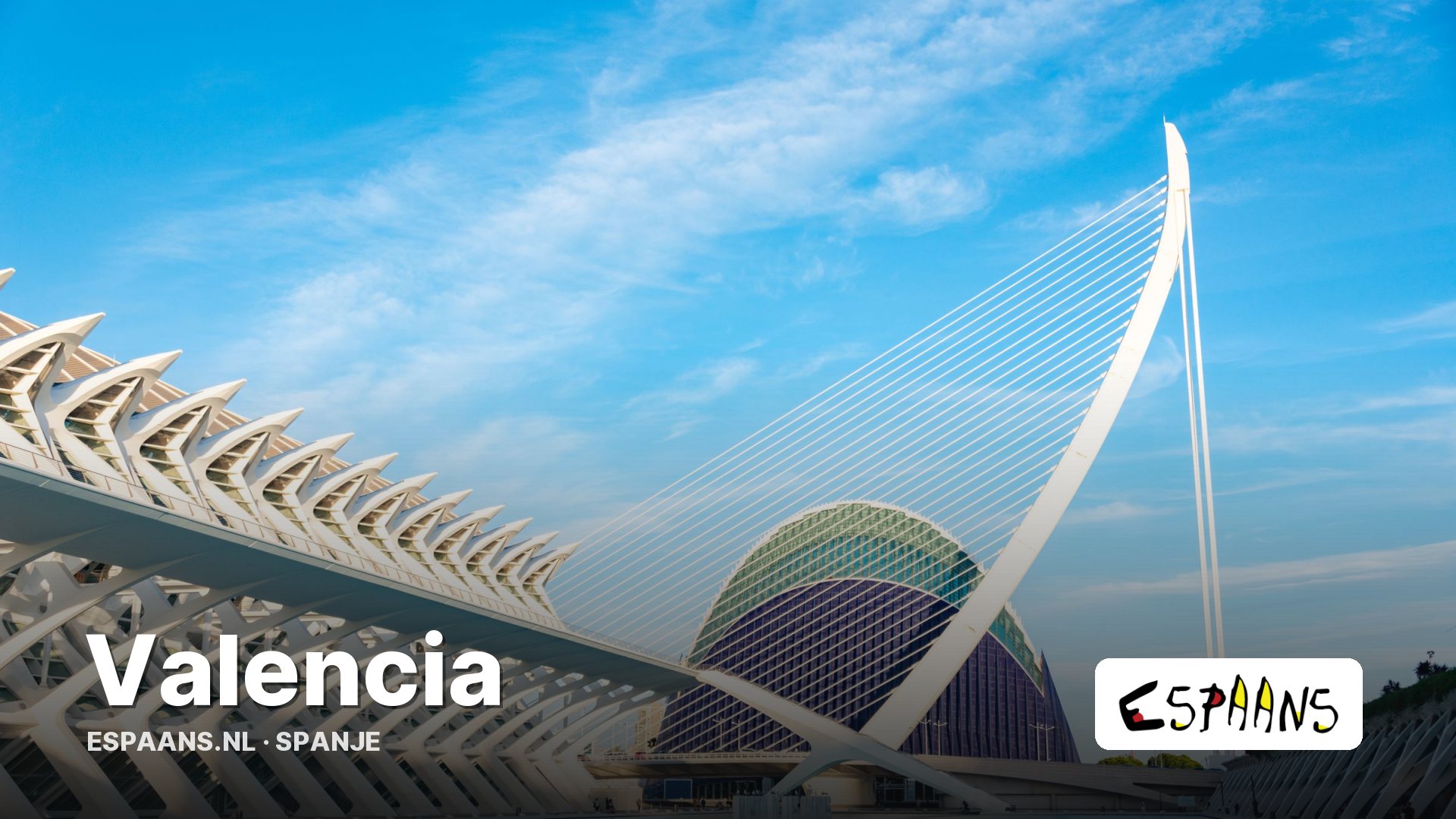 De moderne gebouwen van de Ciudad de las Artes y las Ciencias in Valencia